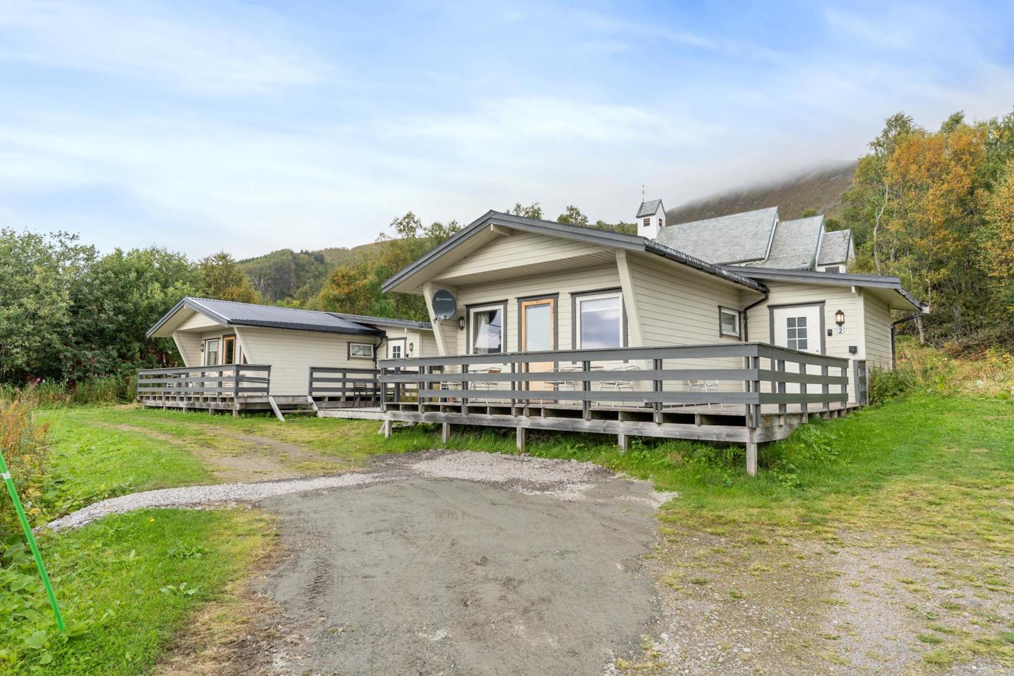 Skagi Bed & Lodge Skaland Exterior photo